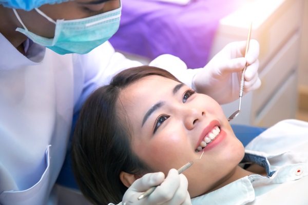 Tips For Preventing Damage To Your Oral Health From A Preventative Dentist